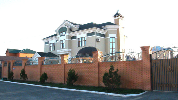 Продается элитный 3-х эхтажный дом в г.Атырау